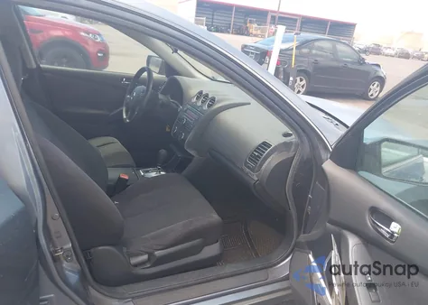 2010 Nissan Altima 2.5 S z USA, uszkodzony, nr VIN 1N4AL2APXAN405215